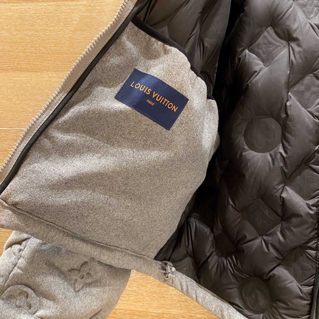 Jaqueta Louis Vuitton Grey Monogram Boyhood Puffer