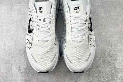 Nike Vomero Premium "White & Black"