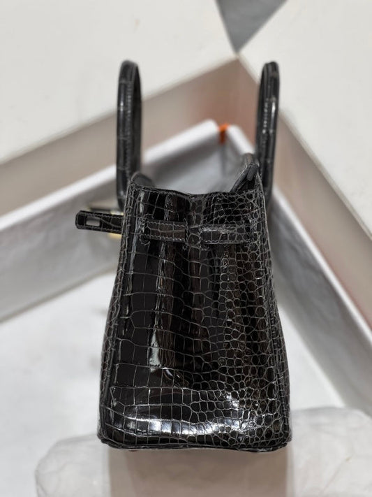 Bolsa Hermes Birkin 25 Alligator Gold Hardware 89