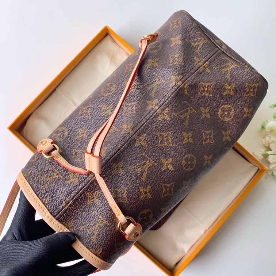 Neverfull MM Monogram Canvas Beige