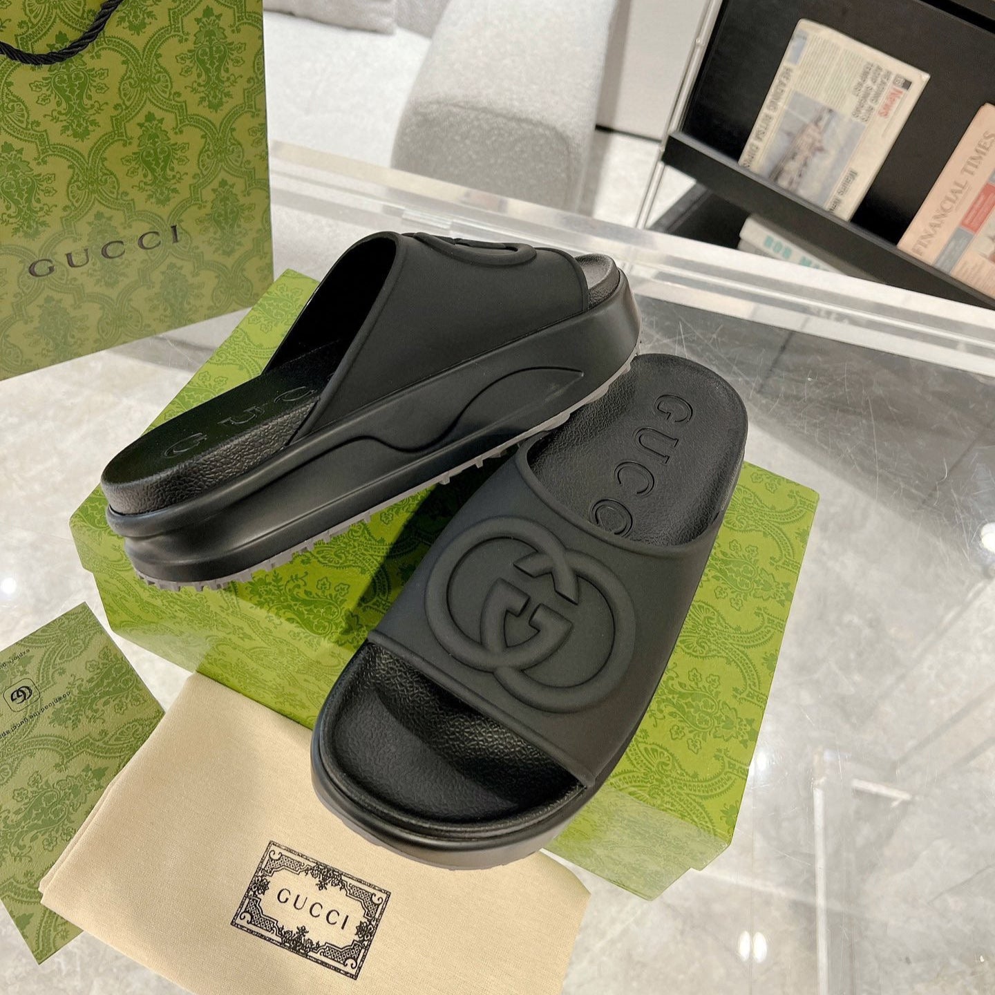 Gucci Interlocking G Slide Black