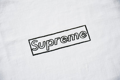 Camiseta Supreme WEEK 18 X KAWS