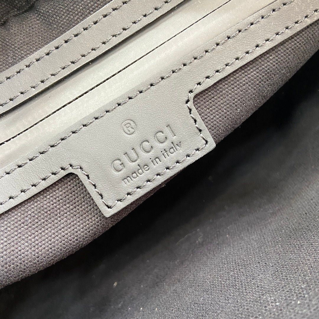 Bag Gucci GG Rubber Effect Crossbody Bag Black