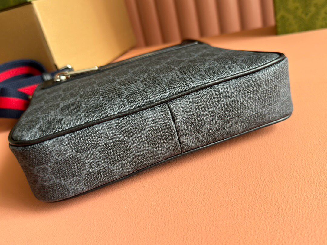 Bag GUCCI SMALL GG CROSSBODY BAG