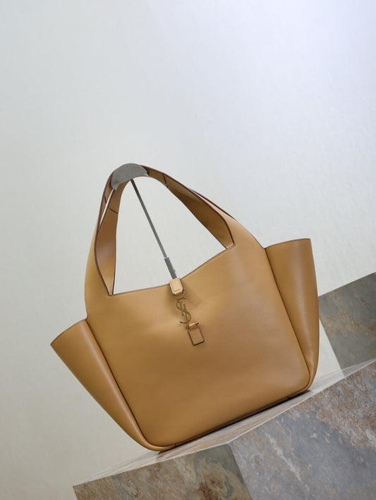 Yves Saint Laurent