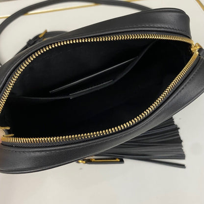 Yves Saint Laurent