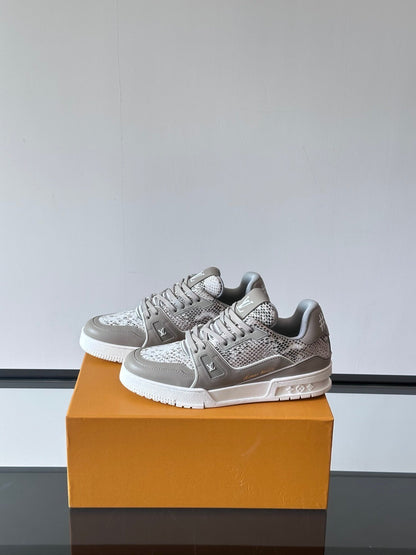 LV Trainer 54