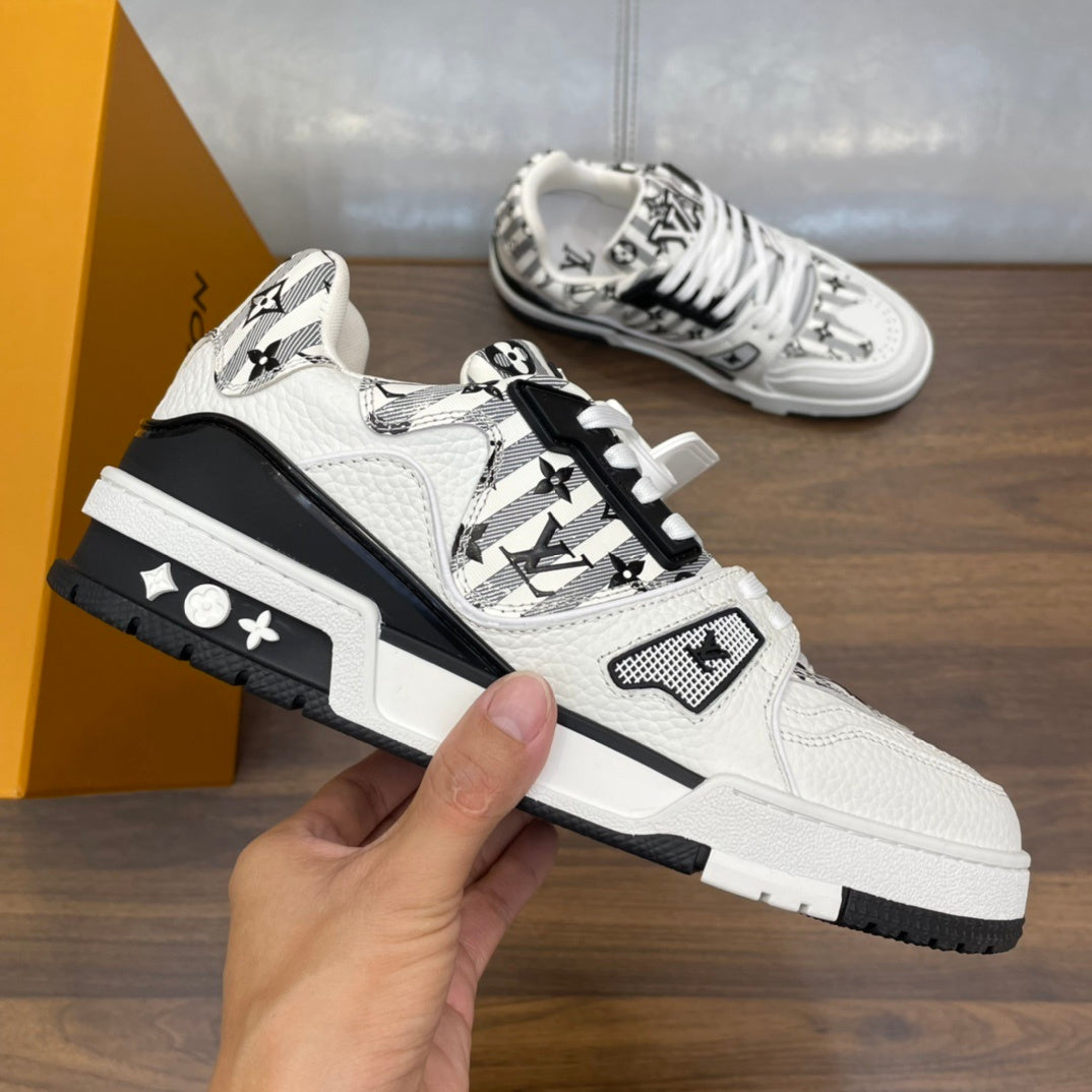 Trainer