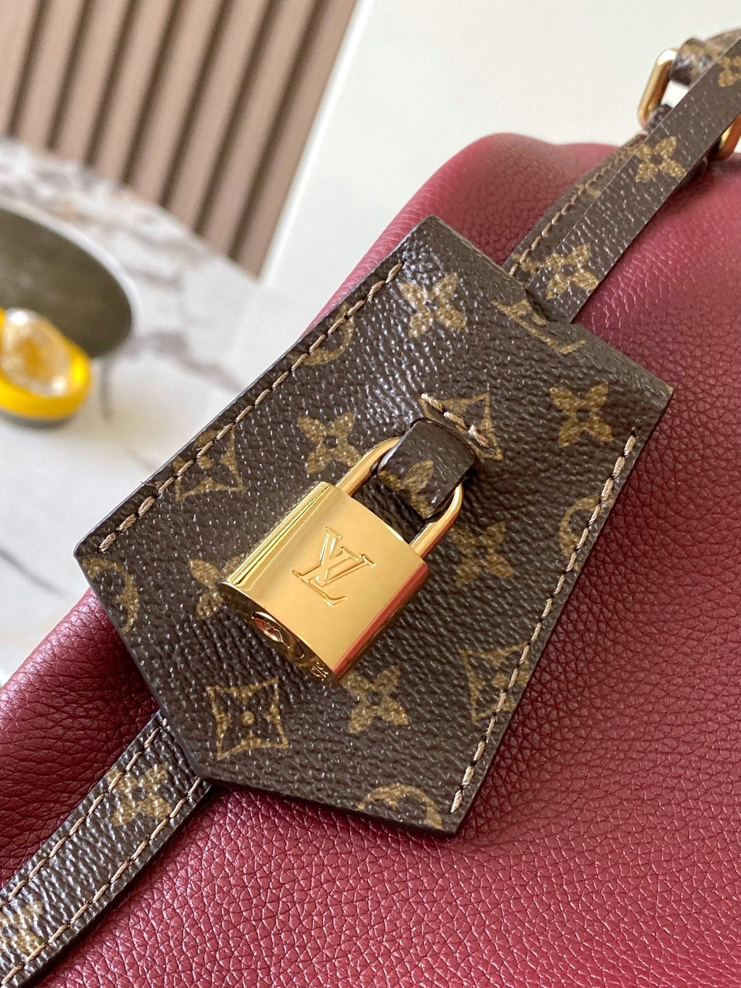 Bolsa LV