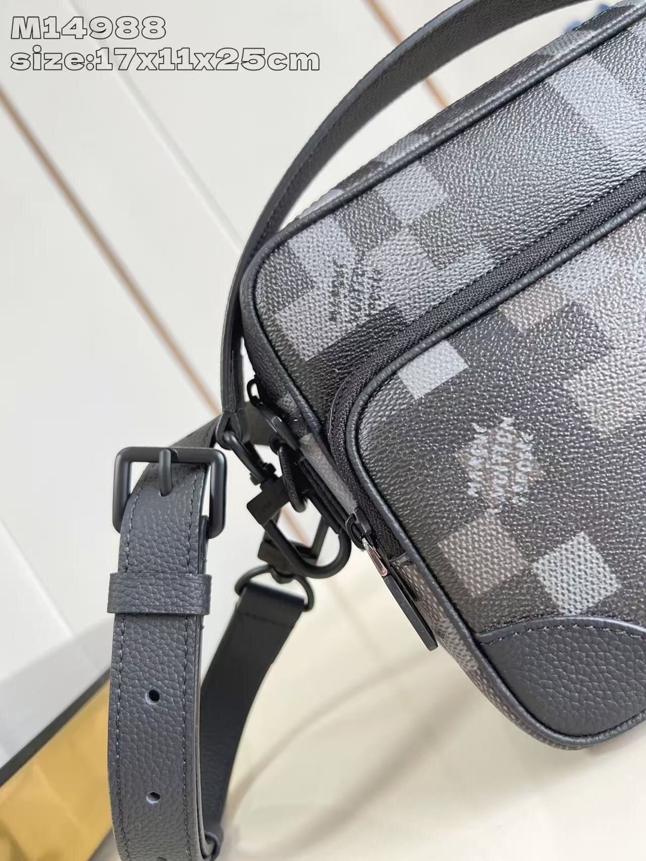 Bag LV