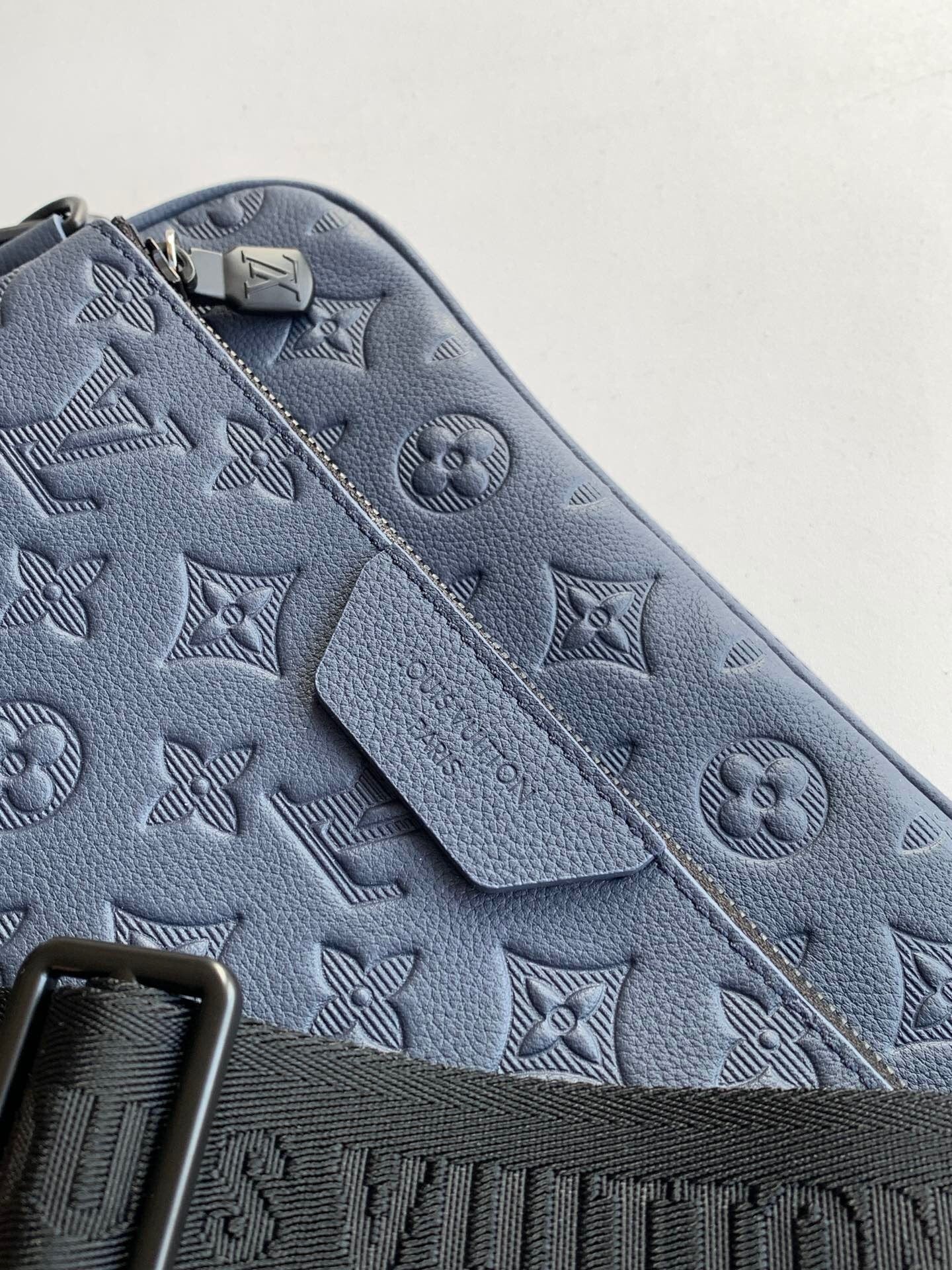 Bag LV