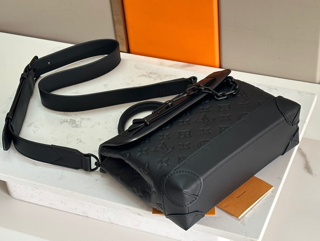 Bag LV Monogram Steamer Taurillon