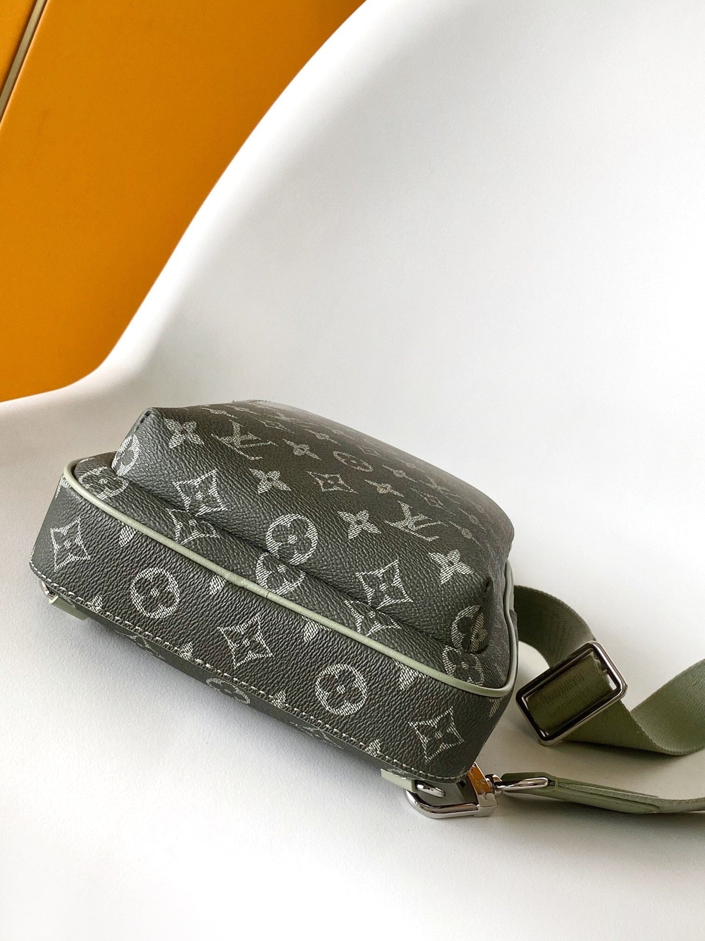 Bag LV