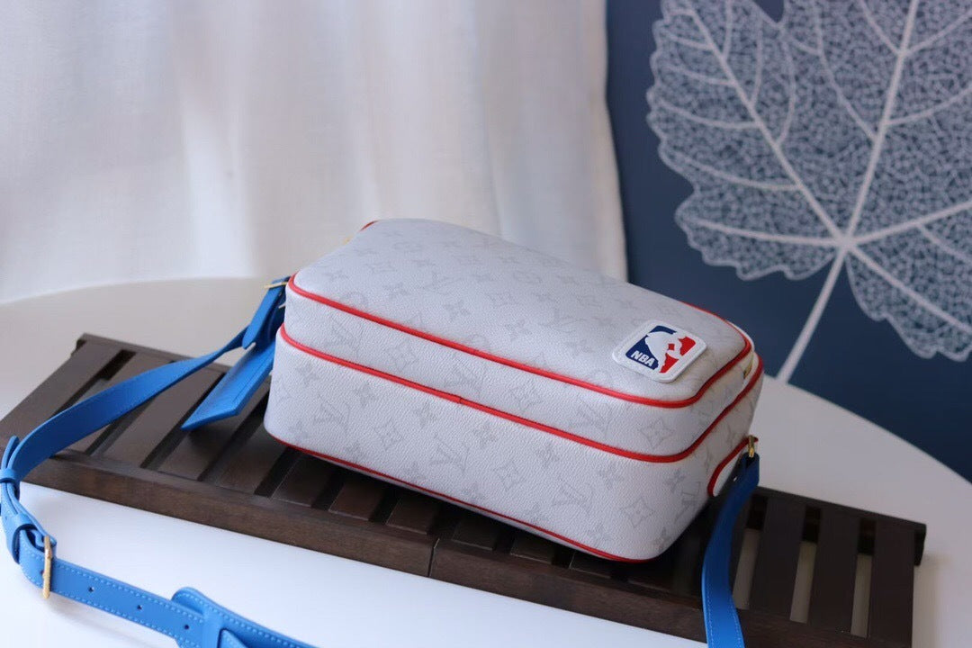 Bag LV X NBA Nil Monogram Antarctica Shoulder Bag