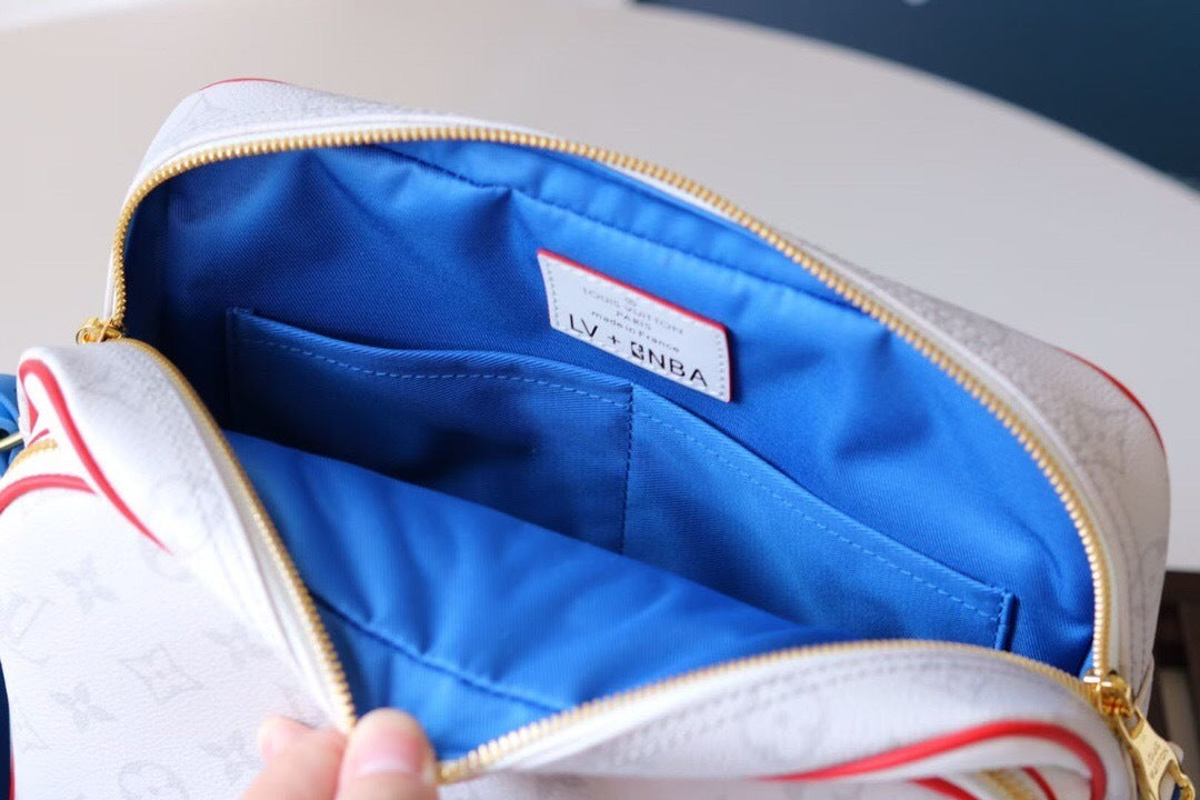 Bag LV X NBA Nil Monogram Antarctica Shoulder Bag