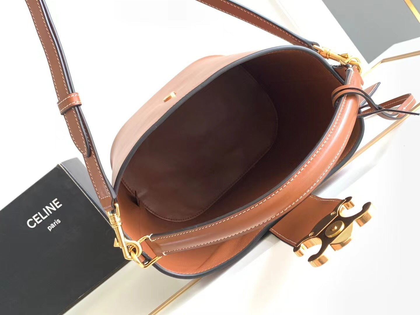 BOLSA CELINE Louise Bucket