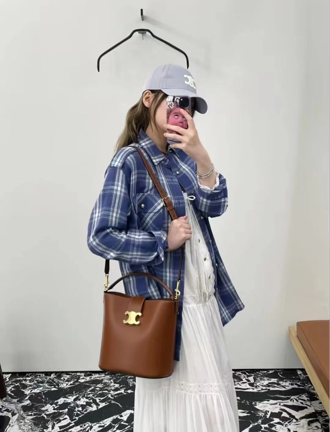 BOLSA CELINE Louise Bucket