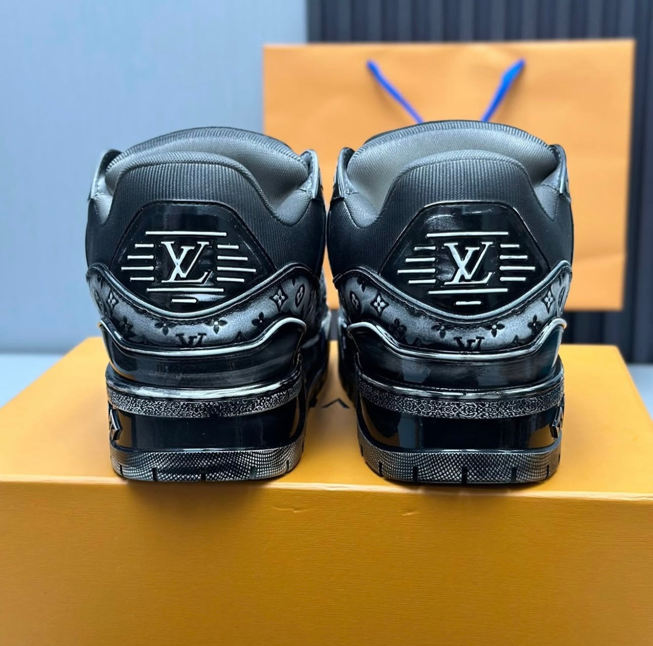 Louis Vuitton Trainer Maxi