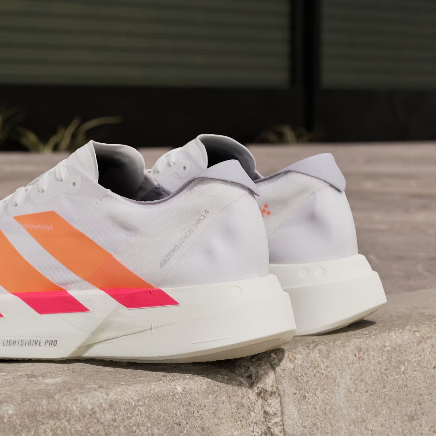 Tênis Adidas ADIZERO ADIOS PRO 4  Cloud White / Lucid Orange / Lucid Red
