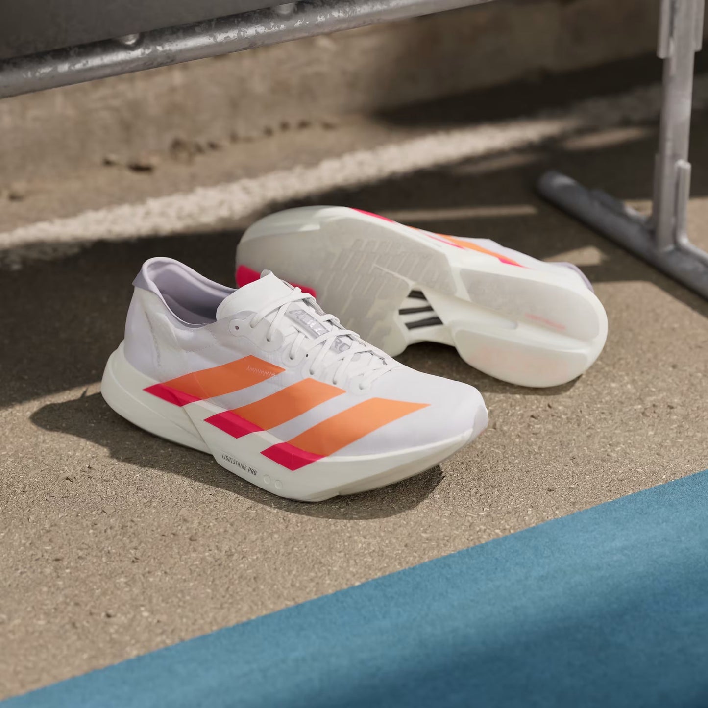 Tênis Adidas ADIZERO ADIOS PRO 4  Cloud White / Lucid Orange / Lucid Red