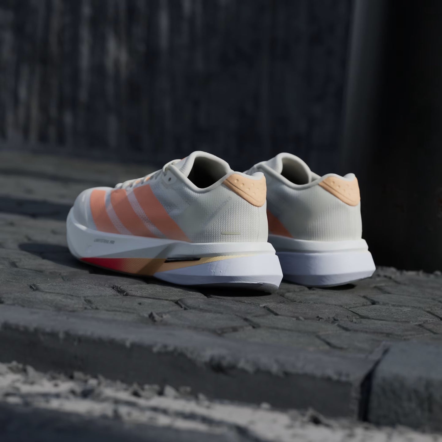 Tênis Adidas Adizero Boston 13 Off White / Beam Orange / Acid Orange