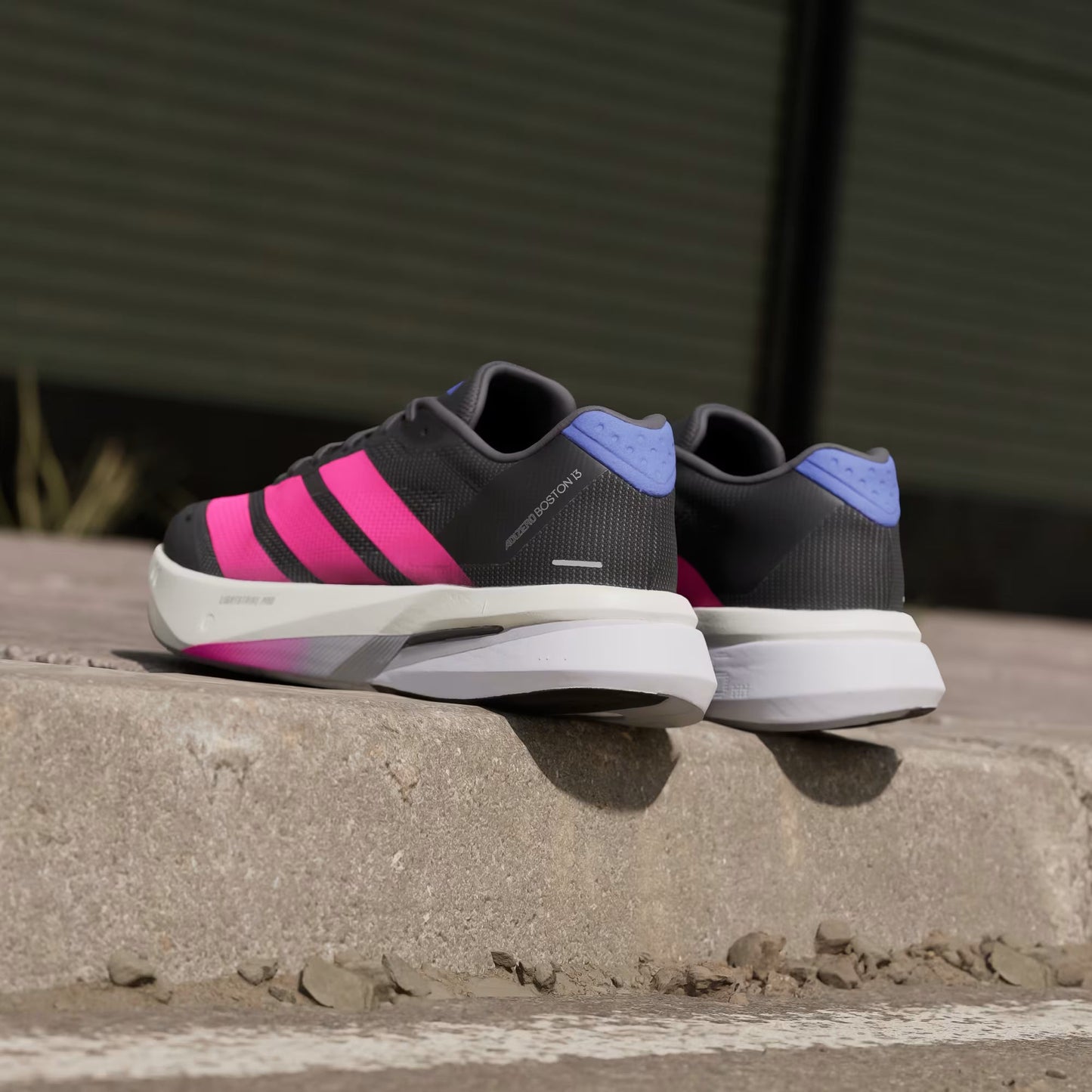 Tênis Adidas Adizero Boston 13 Black / Lucid Pink / Cobalt Blue