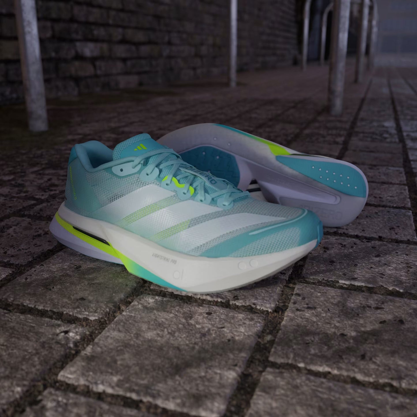 Tênis Adidas Adizero Boston 13 Semi Flash Aqua / Zero Metalic / Lucid Lemon