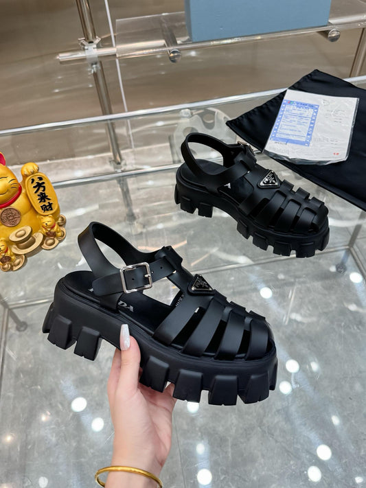 Sandalia Monolith Black