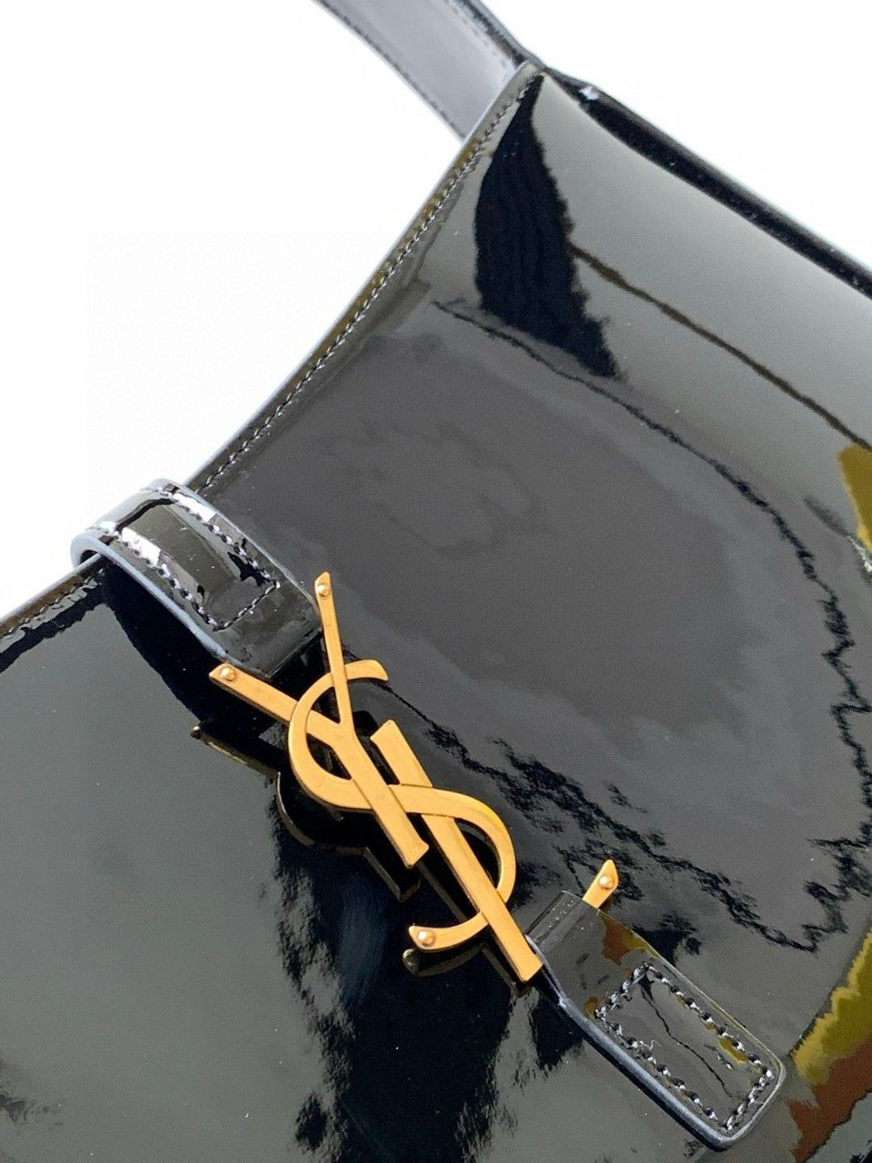 Yves Saint Laurent Mini Le 5 to 7 in Patent Leather Black