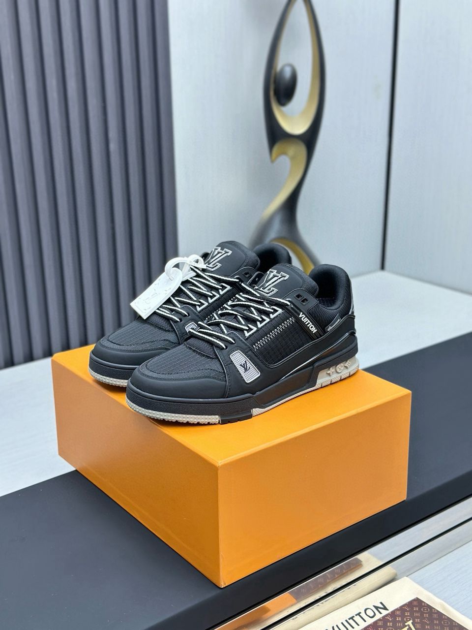 Tenis Louis Vuitton Trainer Low Black Grey