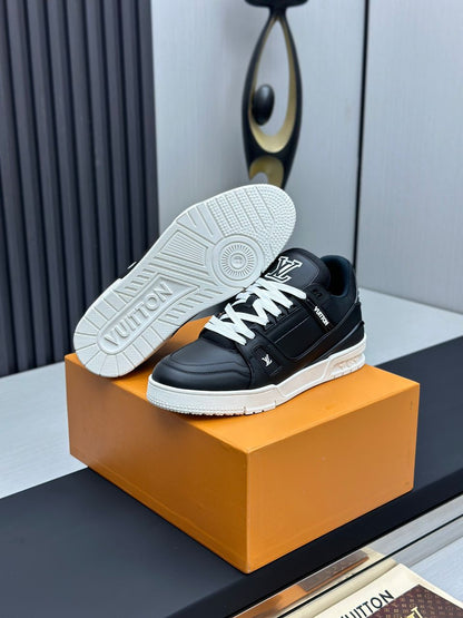 Tenis Louis Vuitton Trainer Low All Black White