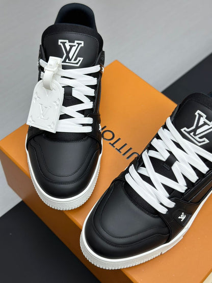 Tenis Louis Vuitton Trainer Low All Black White