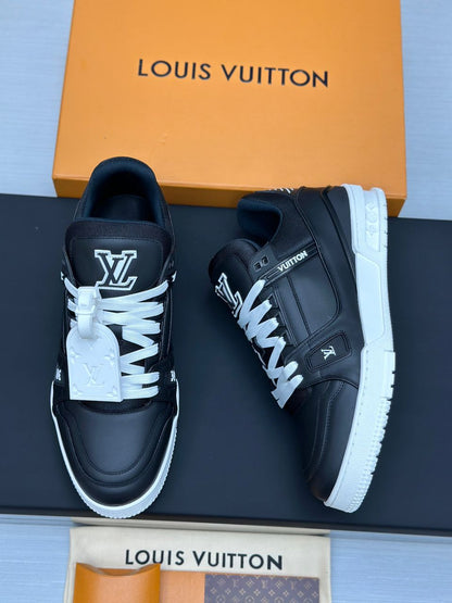 Tenis Louis Vuitton Trainer Low All Black White