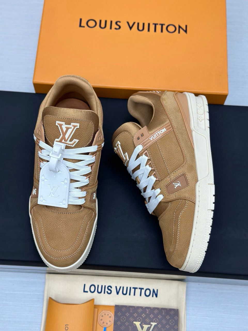 Tenis Louis Vuitton Trainer Low Beige