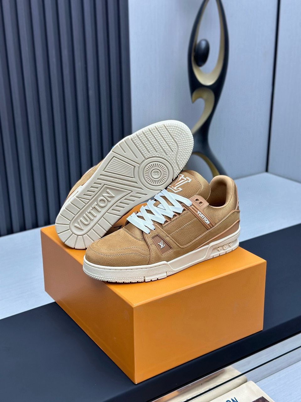 Tenis Louis Vuitton Trainer Low Beige