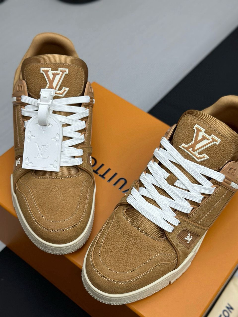 Tenis Louis Vuitton Trainer Low Beige