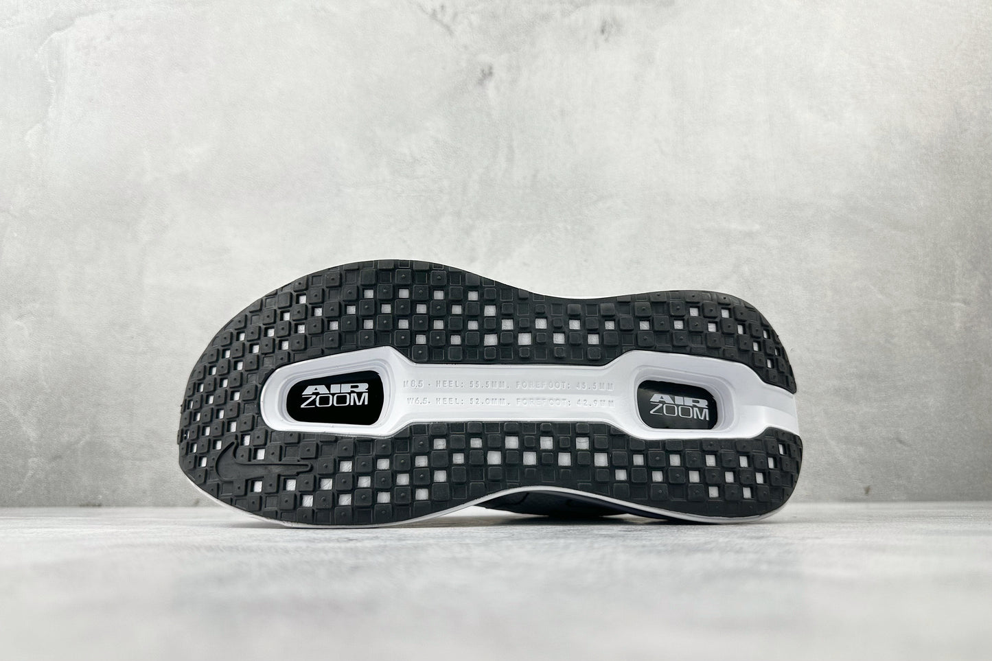 Nike Vomero Premium "White & Black"