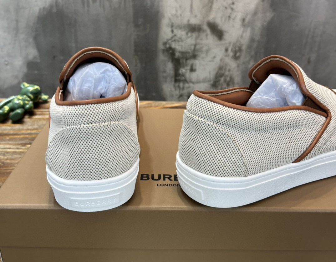 Tênis Slip-on Burberry