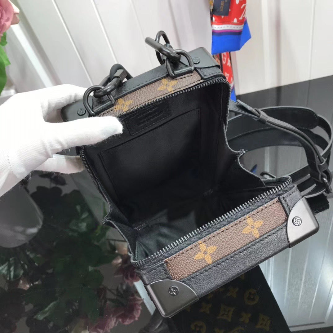 Bag Lv Vertical Soft Trunk Monogram