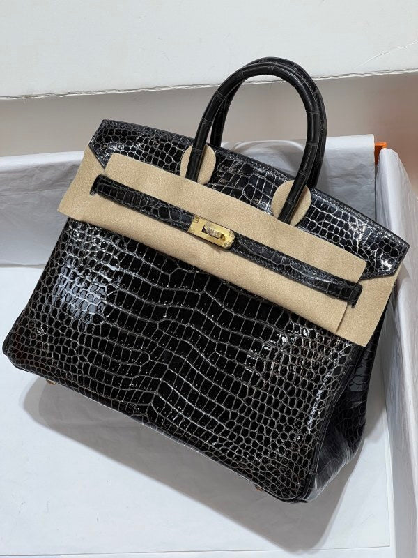Bolsa Hermes Birkin 25 Alligator Gold Hardware 89