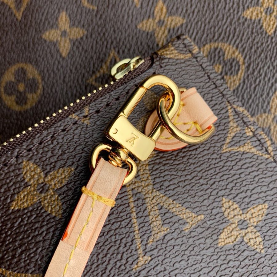 Neverfull MM Monogram Canvas Beige