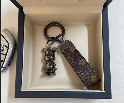 Chaveiro de Couro e metal nobre