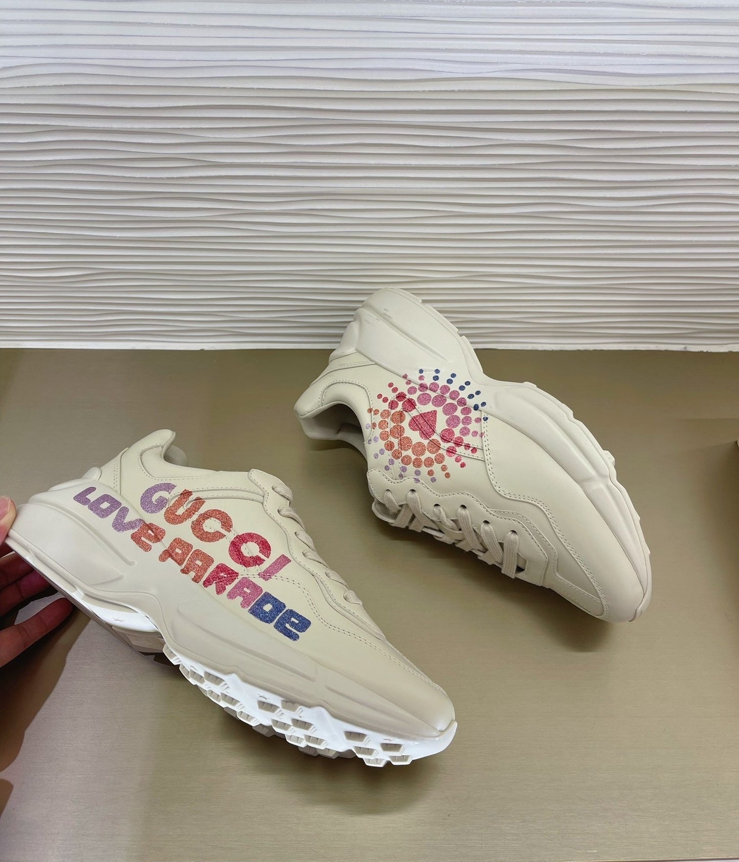 Gucci Rython GG Off White Love Parade