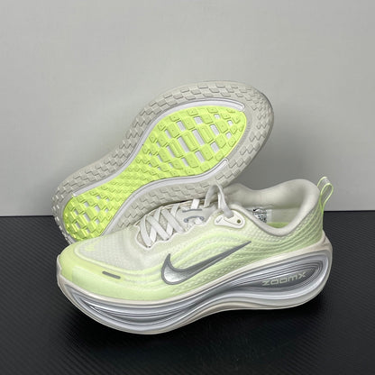 Nike Vomero 18 - Volt/Metallic Silver