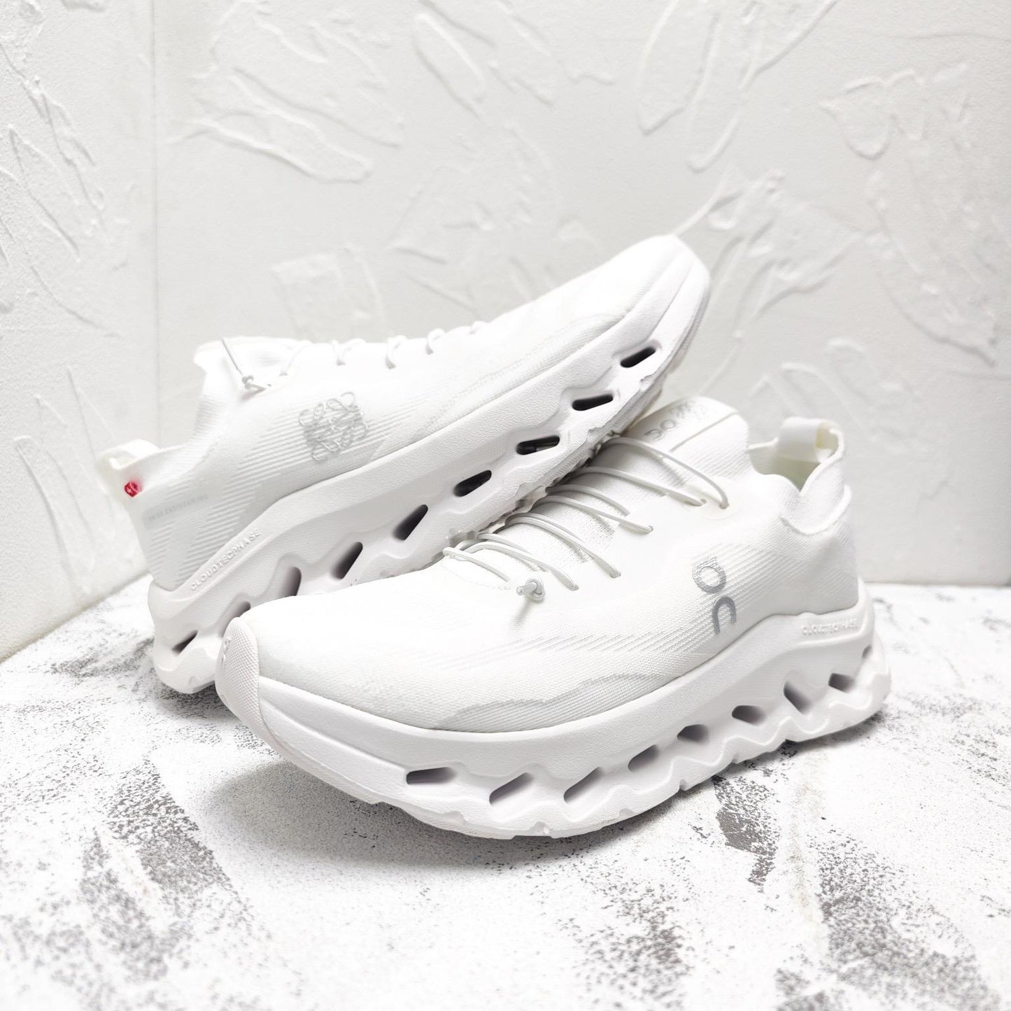 LOEWE x On Cloudtilt White