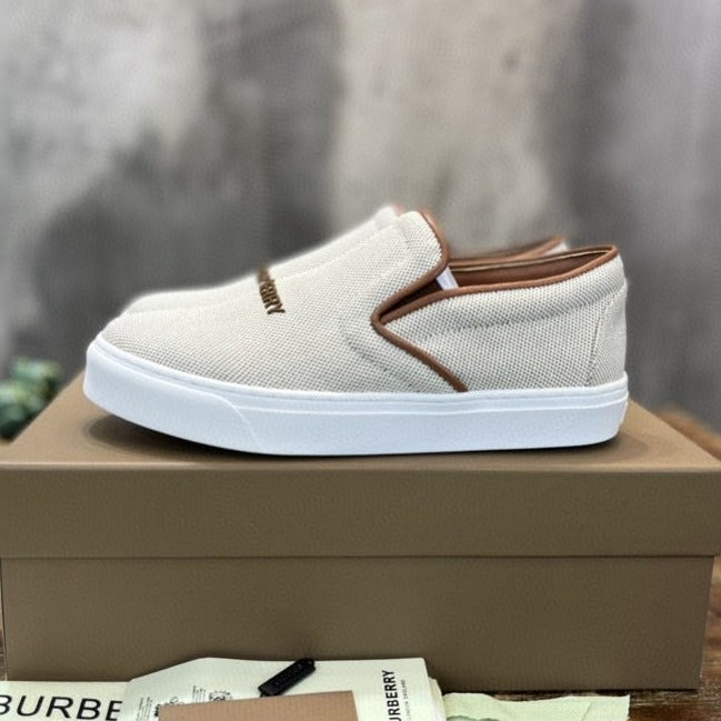 Tênis Slip-on Burberry