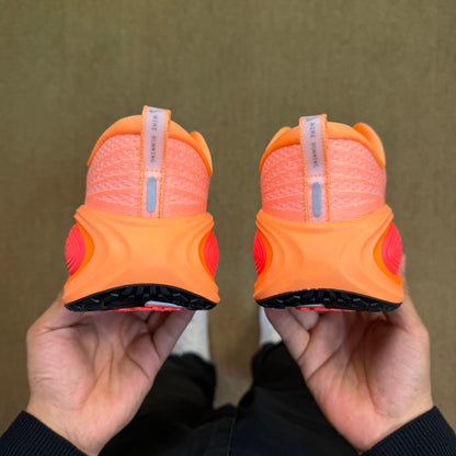 Nike Vomero 18 - Orange Pulse