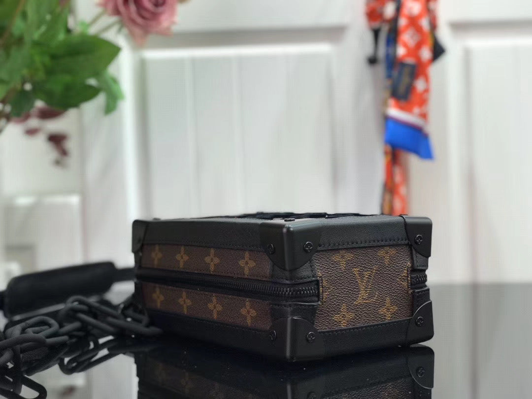 Bag Lv Vertical Soft Trunk Monogram Black