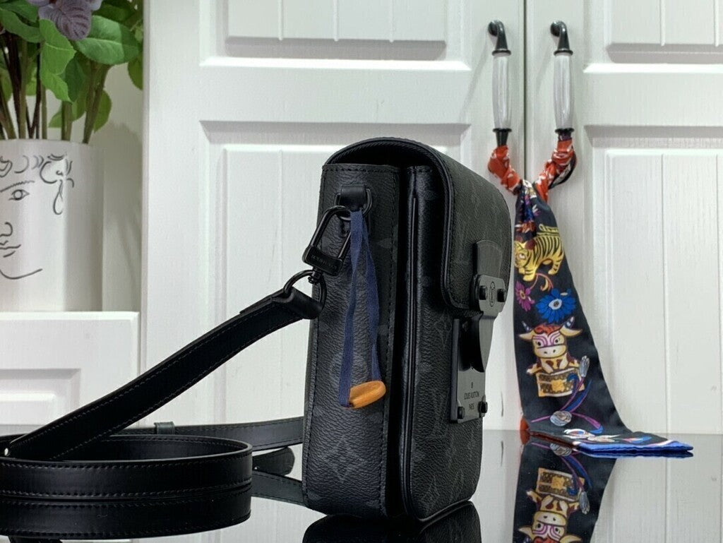 Bag S-lock Vertical Wearable Wallet