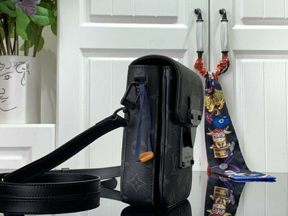 Bag S-lock Vertical Wearable Wallet